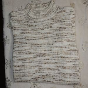 NWT Calvin Klein sweater.  Size L